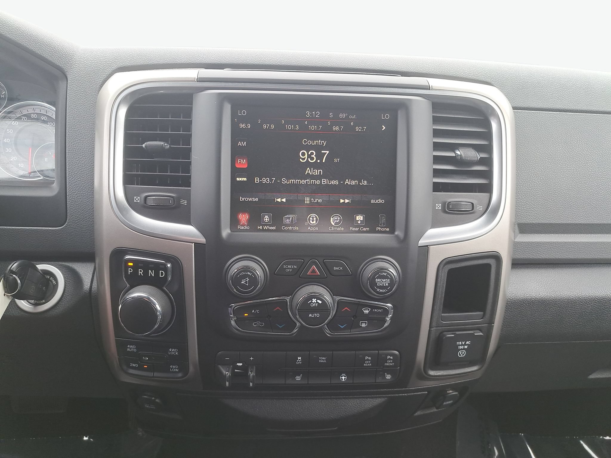 Used 2016 RAM 1500 Big Horn AWD/4WD image 20