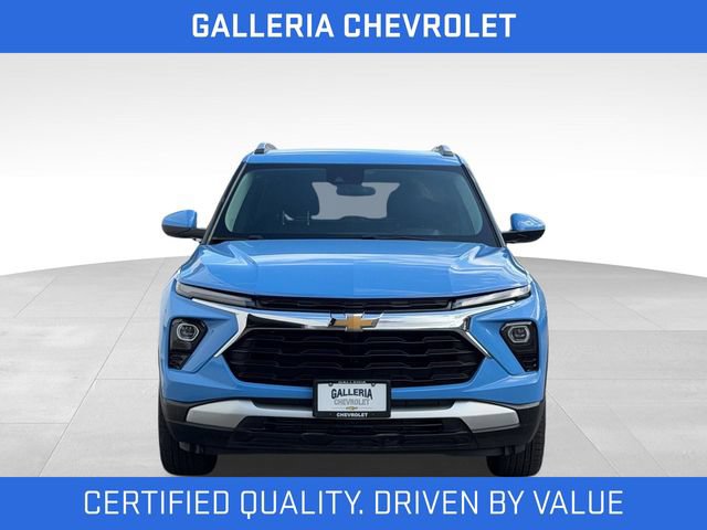 Used 2024 Chevrolet TrailBlazer LT w/ Driver Confidence Package AWD/4WD image 3