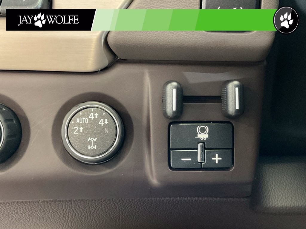 Used 2020 GMC Yukon Denali w/ Open Road Package AWD/4WD image 18