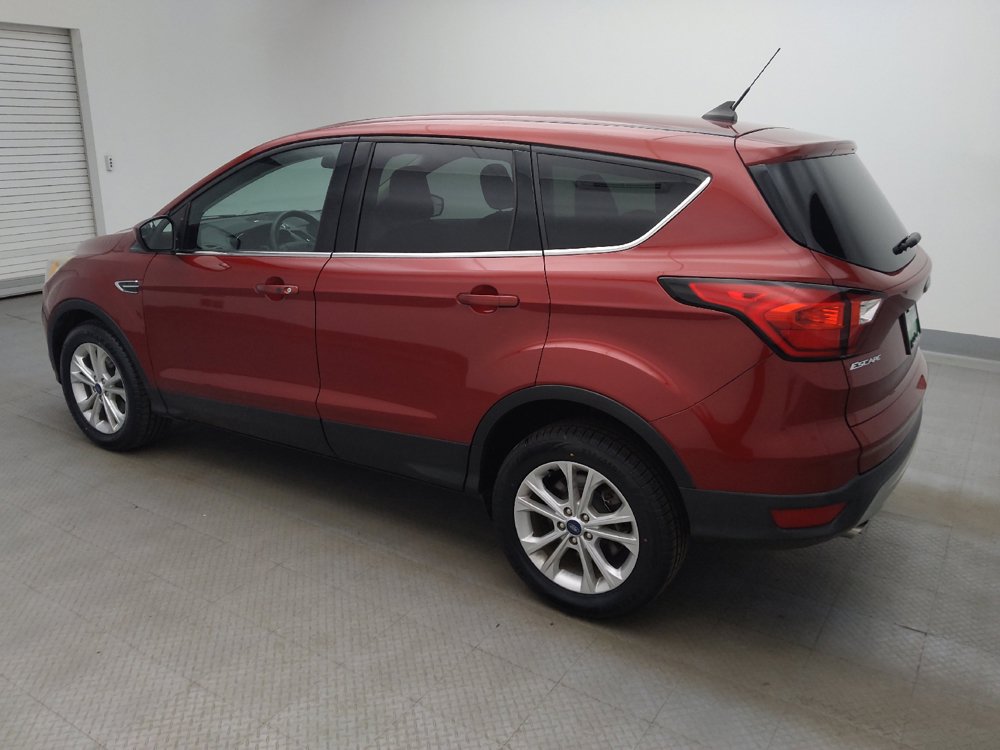 Used 2019 Ford Escape SE FWD image 3