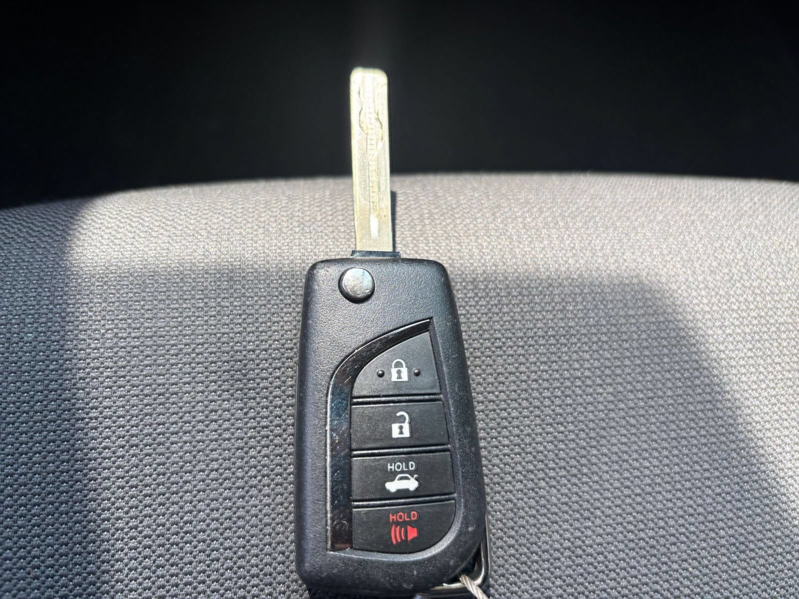 Used 2025 Toyota Corolla LE FWD image 18
