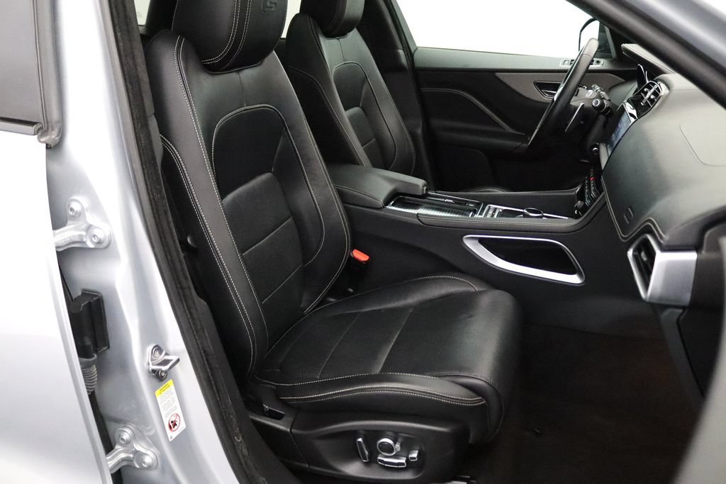 Used 2020 Jaguar F-PACE S AWD/4WD image 20
