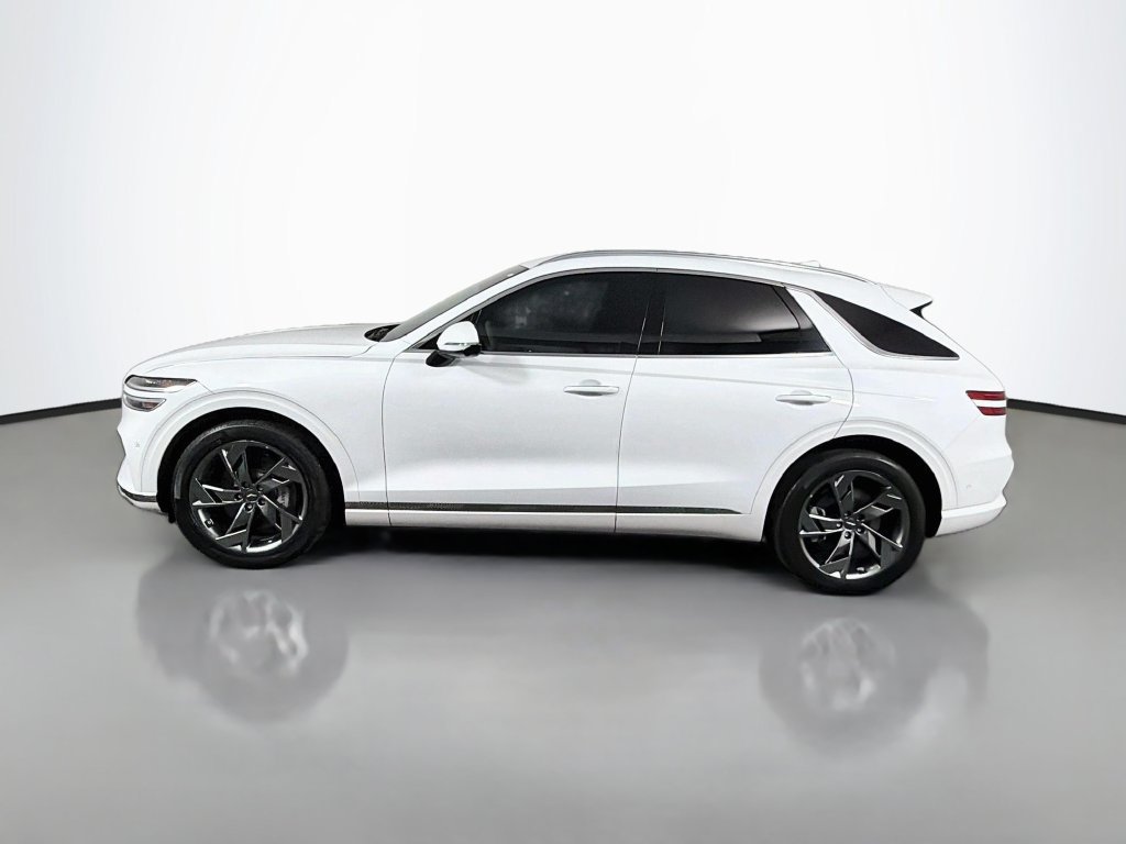 Used 2024 Genesis Electrified GV70 AWD/4WD image 4