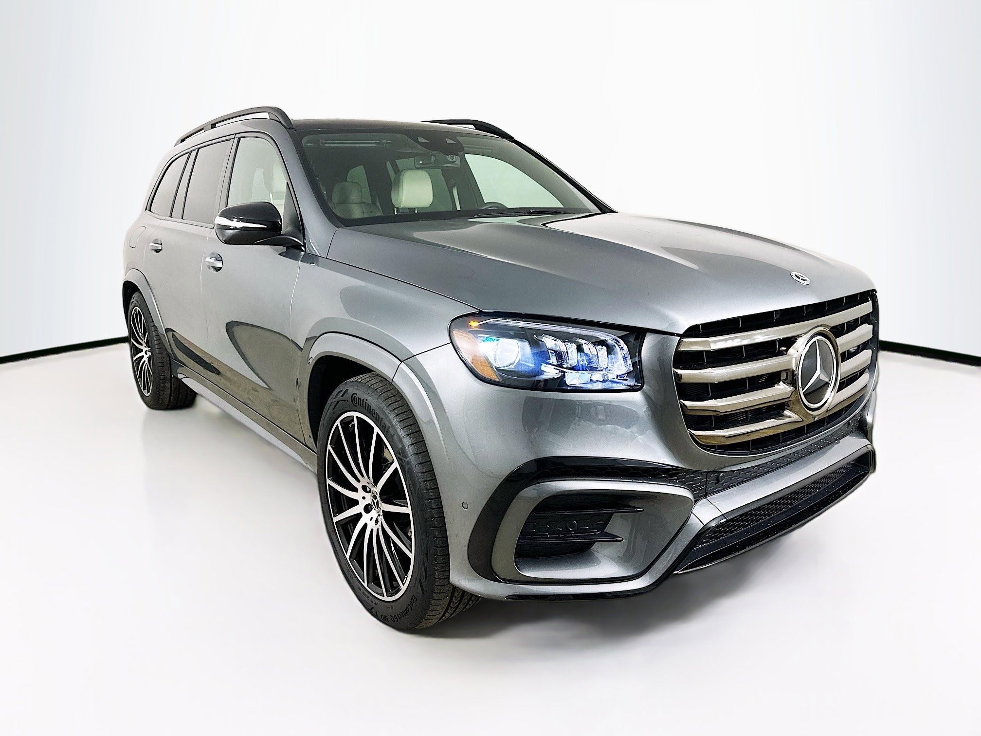 Certified 2025 Mercedes-Benz GLS 450 4MATIC image 3