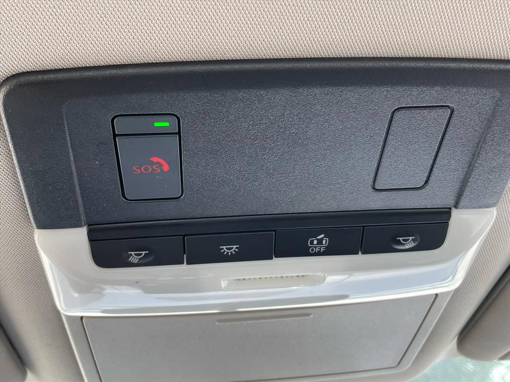 Used 2025 Nissan Altima 2.5 SV FWD image 15