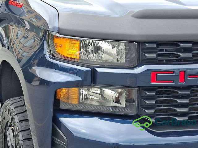 Used 2020 Chevrolet Silverado 1500 Custom w/ Custom Value Package AWD/4WD image 9