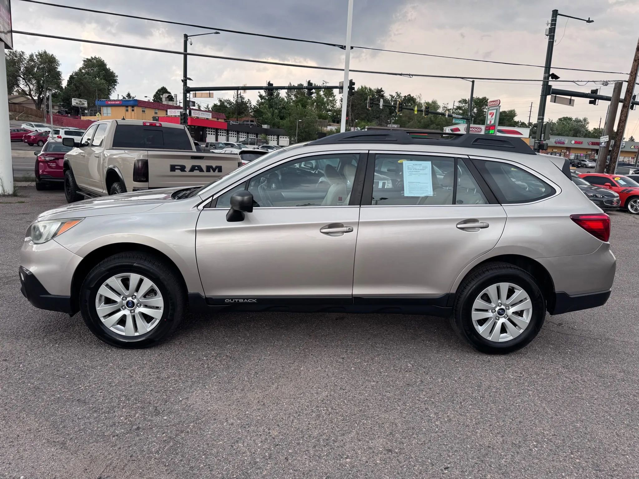 Used 2017 Subaru Outback 2.5i AWD/4WD image 5