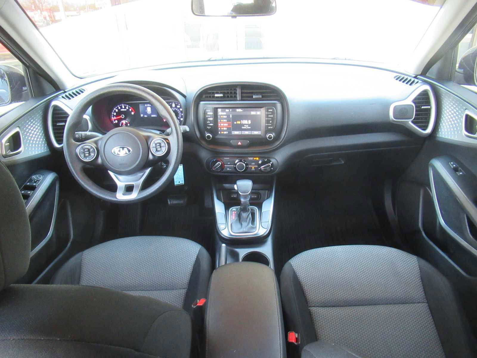 Used 2020 Kia Soul LX image 40