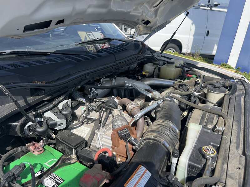 Used 2020 Ford F550 4x4 Crew Cab Super Duty image 26