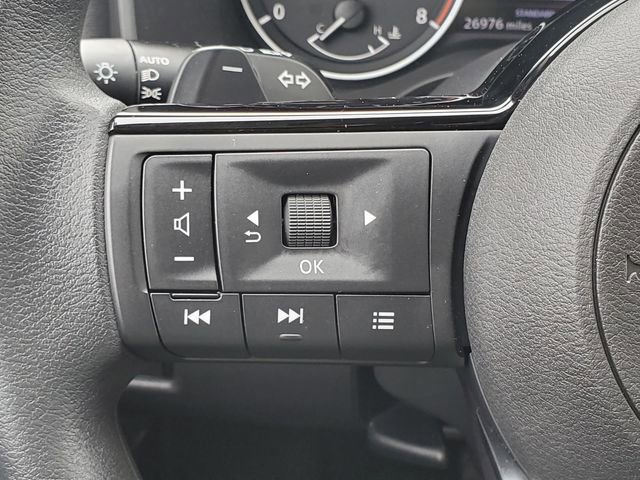 Certified 2023 Nissan Rogue SV image 18