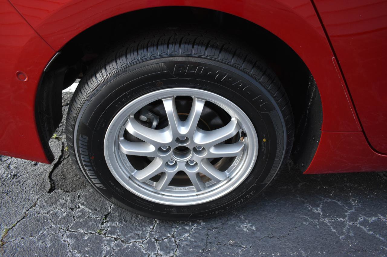 Used 2022 Toyota Prius LE FWD image 36