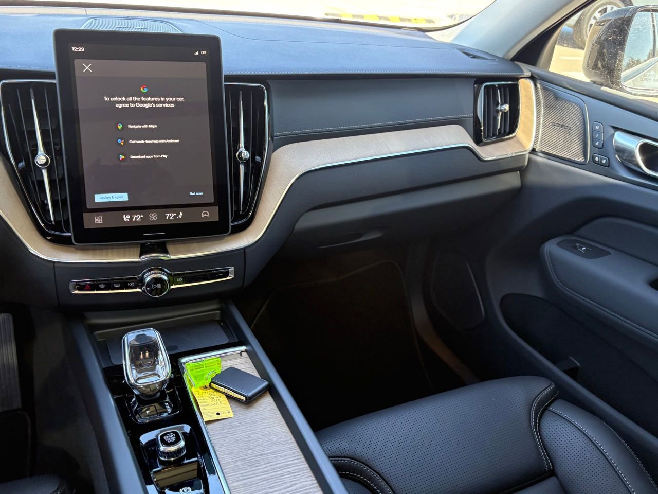 New 2026 Volvo XC60 B5 Ultra w/ Protection Package Premier image 12