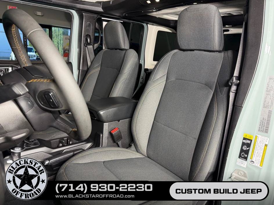 Used 2024 Jeep Wrangler Unlimited AWD/4WD image 13
