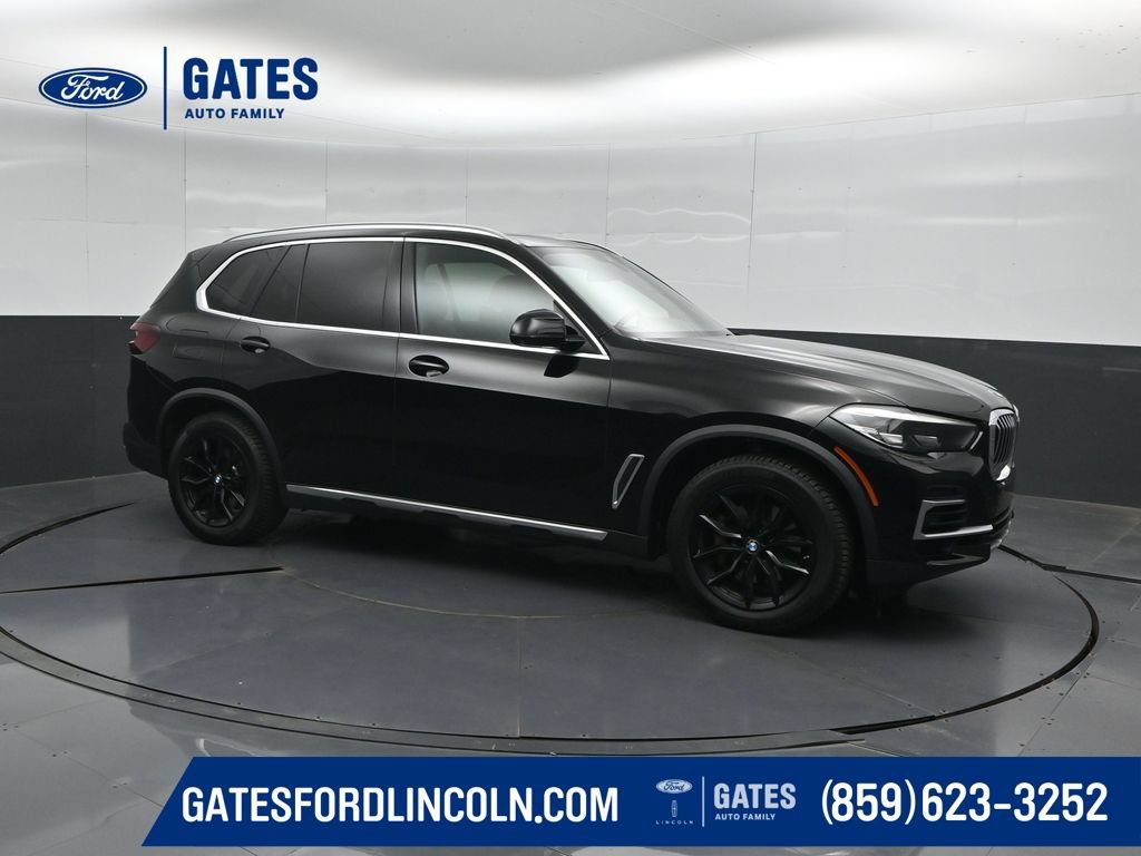 Used 2022 BMW X5 xDrive40i w/ Premium Package AWD/4WD video 1