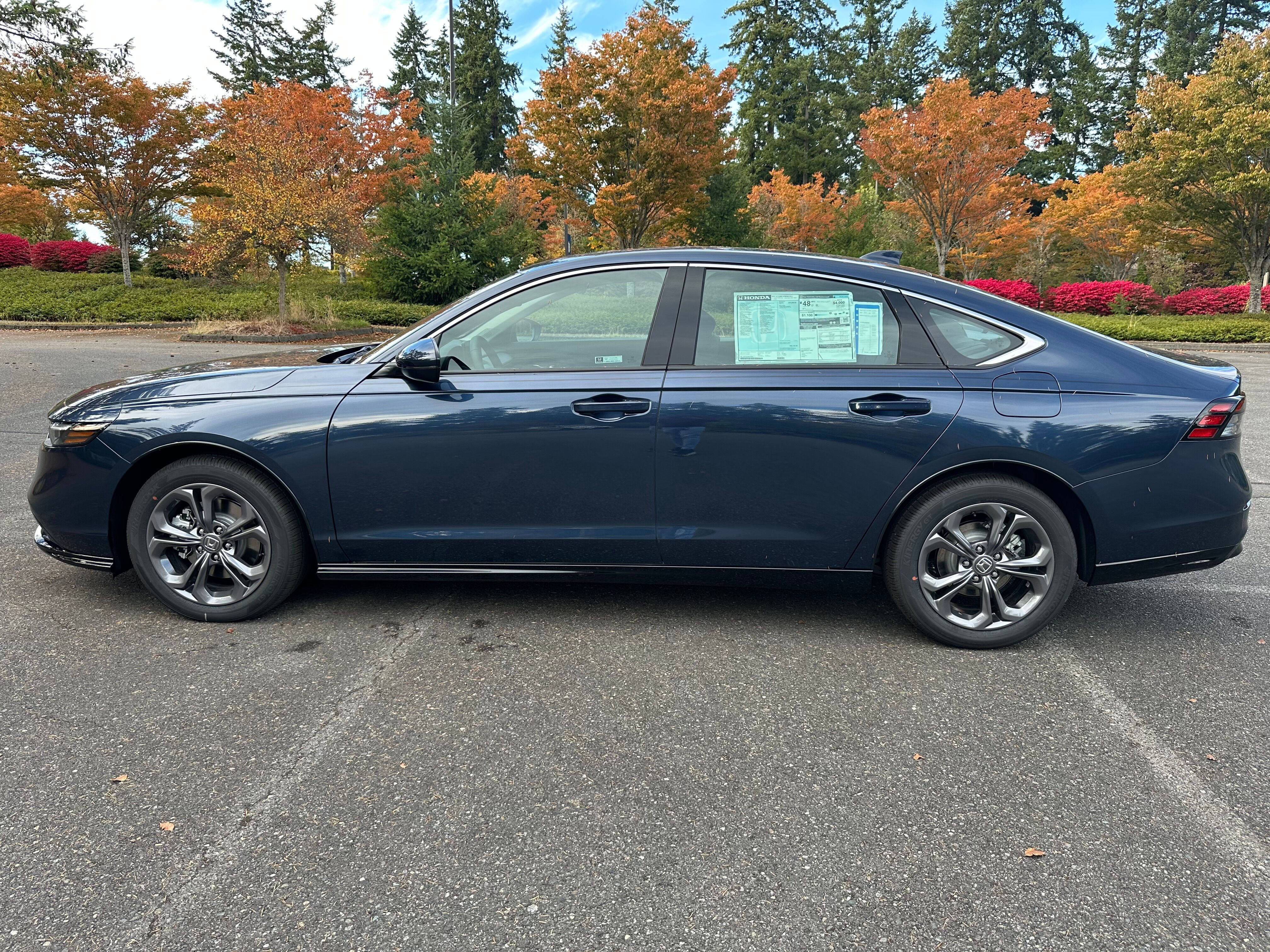 New 2025 Honda Accord EX-L image 4
