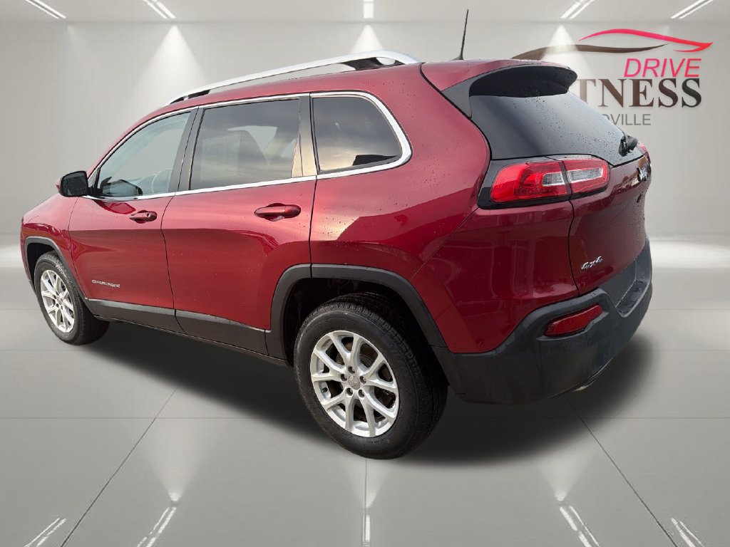 Used 2016 Jeep Cherokee Latitude w/ Comfort/Convenience Group AWD/4WD image 6