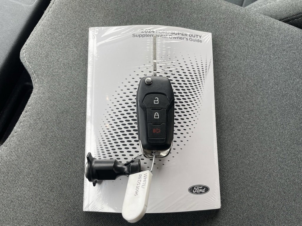 Used 2024 Ford F250 XLT image 43