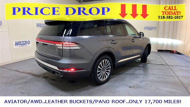 Used 2023 Lincoln Aviator AWD w/ Premium Package image 3