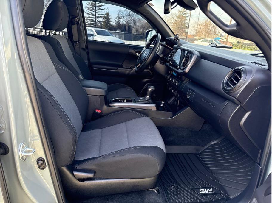 Used 2023 Toyota Tacoma TRD Sport image 24