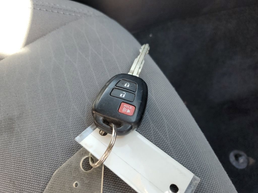 Used 2019 Toyota Tacoma SR image 35