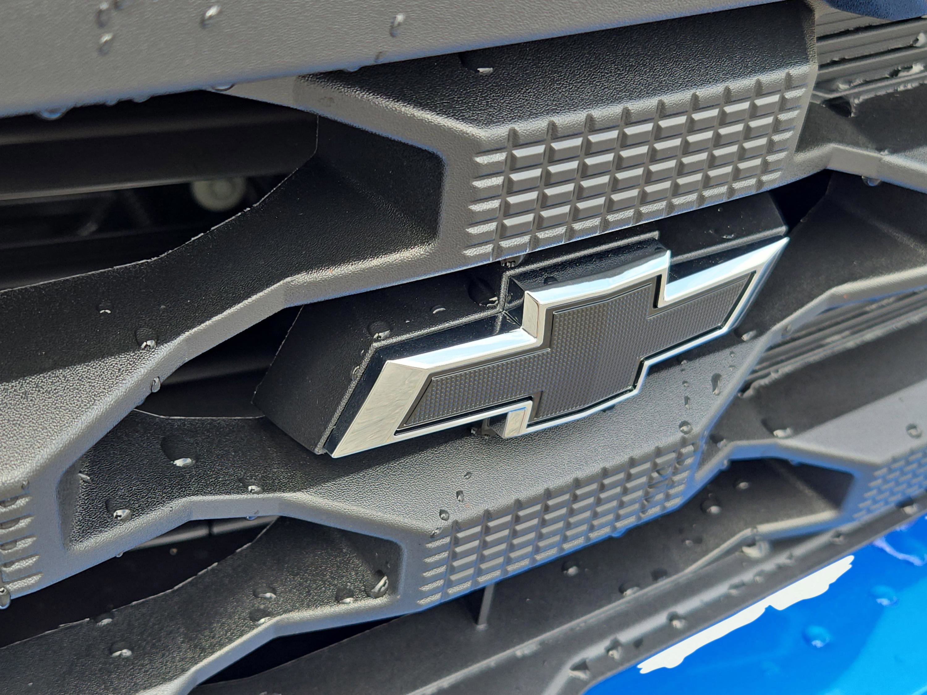 New 2026 Chevrolet Silverado 1500 Custom w/ Turbomax Blackout Package image 4