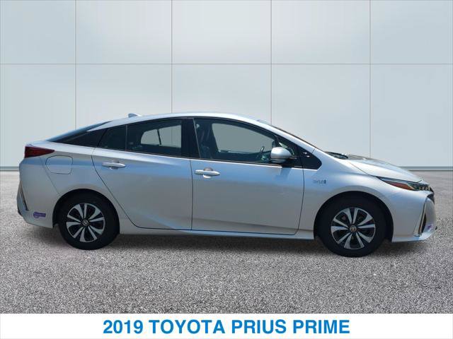 Used 2019 Toyota Prius Prime Premium w/ Carpet Mat Package FWD image 6