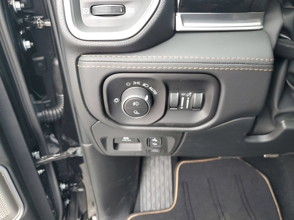 New 2026 RAM 1500 Tungsten AWD/4WD image 37