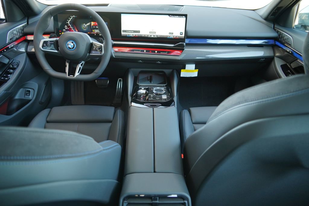 New 2026 BMW 550e xDrive w/ Executive Package AWD/4WD image 15