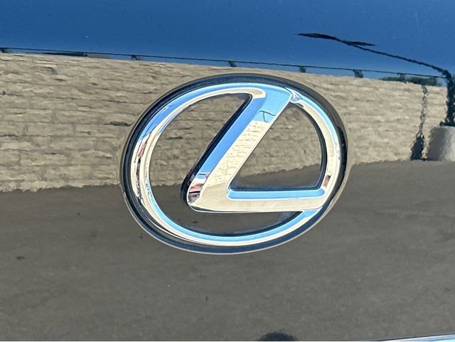 Used 2021 Lexus LX 570 4WD w/ Luxury Package image 44