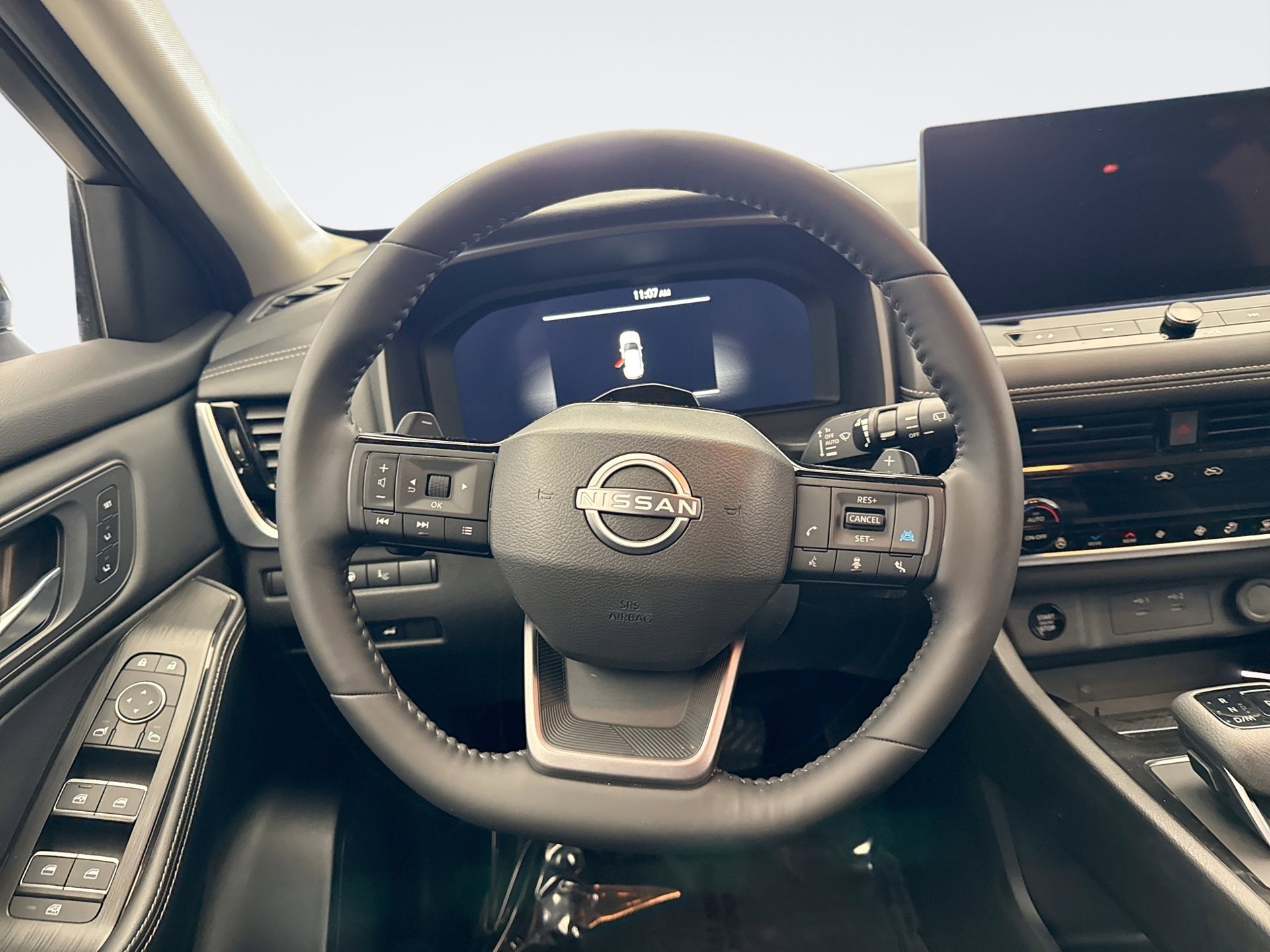 Used 2025 Nissan Rogue SL w/ Tech Package AWD/4WD image 12