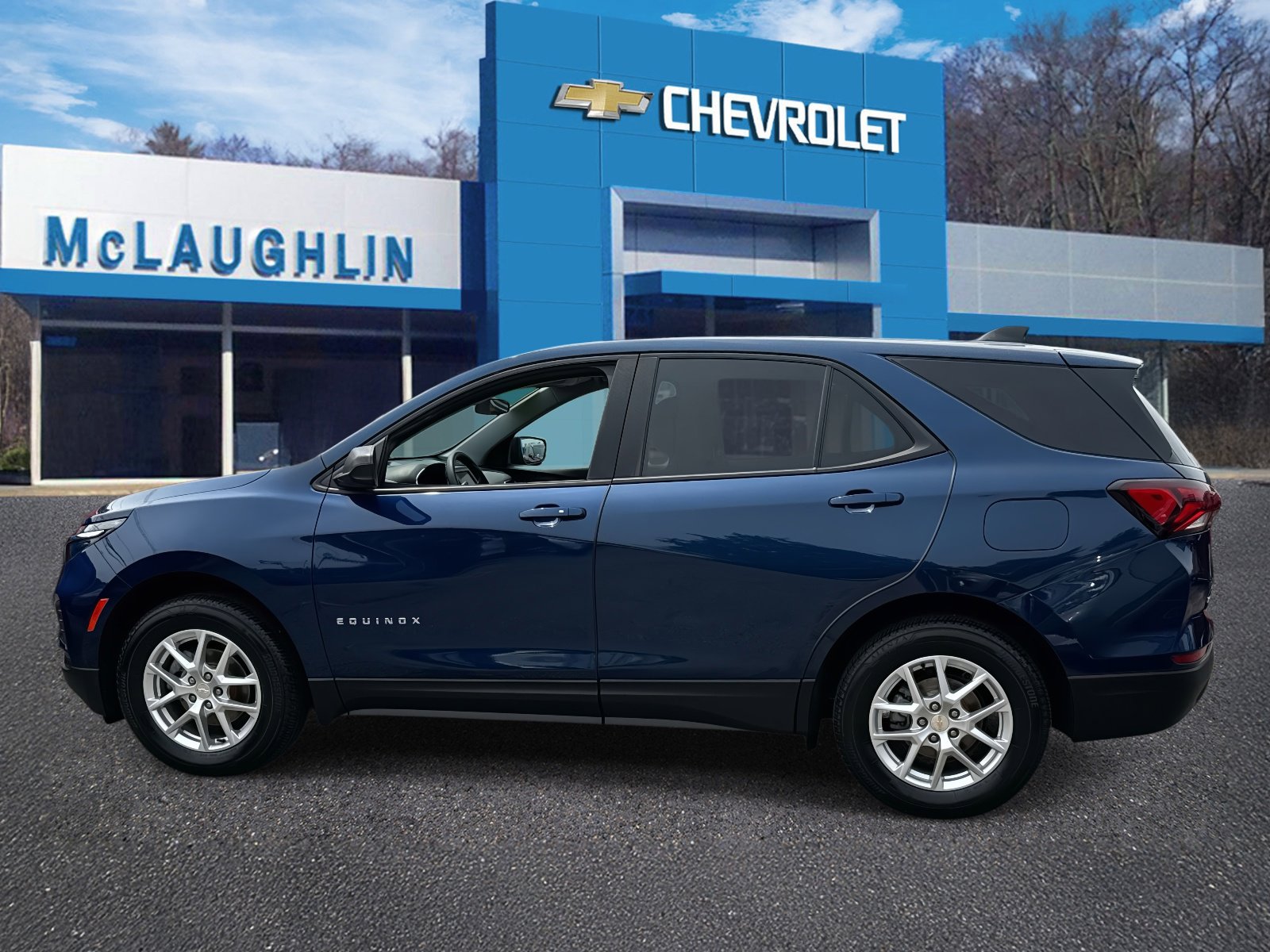 Certified 2022 Chevrolet Equinox LS w/ LS Convenience Package image 2