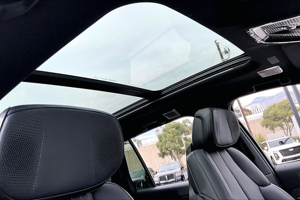 New 2026 Cadillac Vistiq Sport image 34