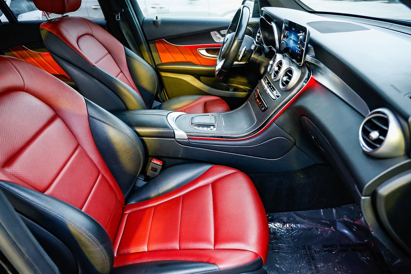 Used 2022 Mercedes-Benz GLC 300 4MATIC image 16