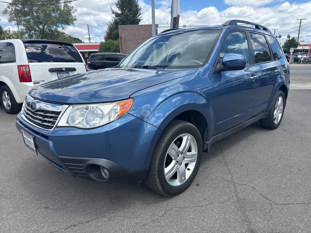 Used 2009 Subaru Forester 2.5X Limited AWD/4WD image 2