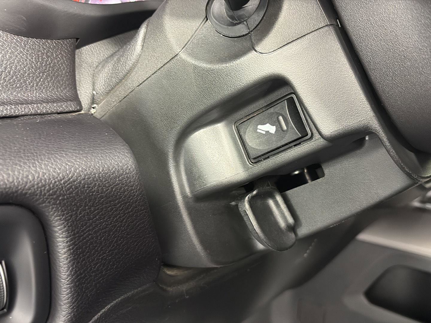 Used 2022 RAM 2500 Laramie AWD/4WD image 32