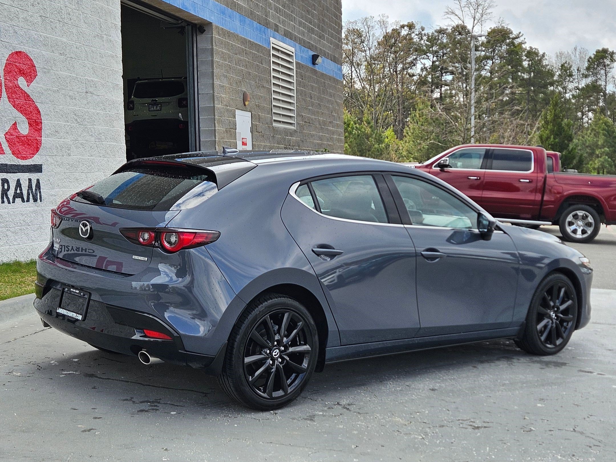 Used 2022 MAZDA MAZDA3 s image 7