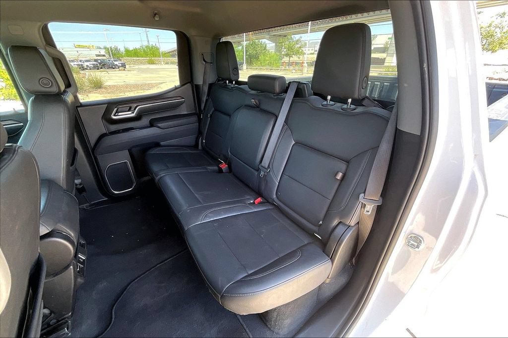 Used 2025 GMC Sierra 1500 SLT RWD image 25