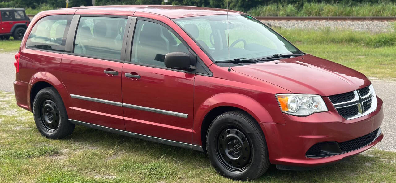 Used 2015 Dodge Grand Caravan American Value Package w/ UConnect Hands-Free Group image 2