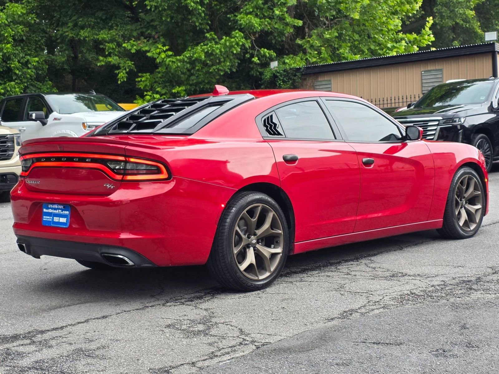 Used 2016 Dodge Charger R/T w/ Plus Group RWD image 6