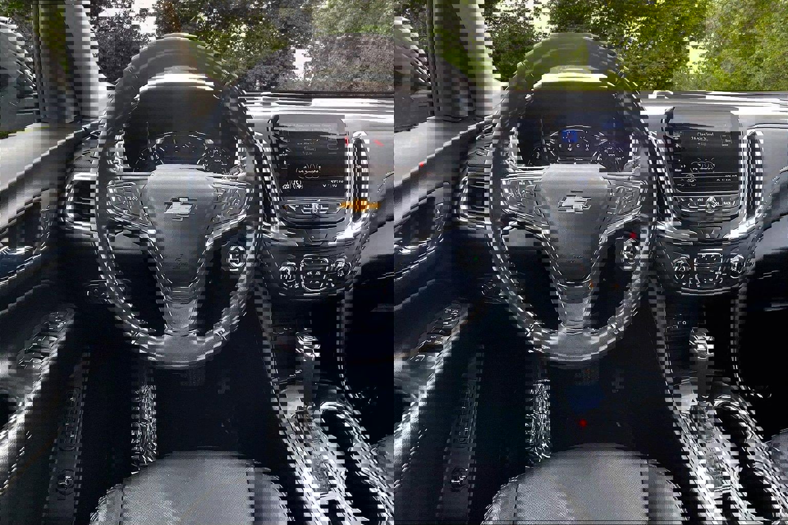 Used 2020 Chevrolet Equinox Premier w/ Premier Redline Edition image 8