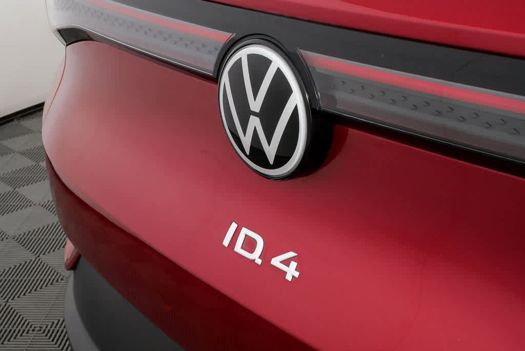 Used 2023 Volkswagen ID.4 Pro S image 37