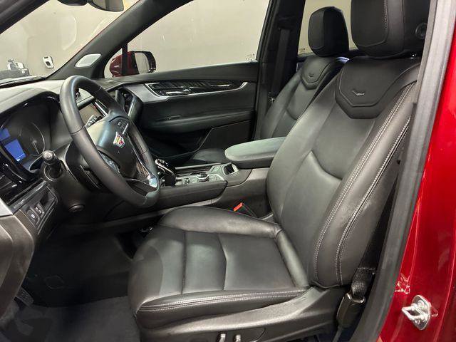 Used 2025 Cadillac XT6 Premium Luxury FWD image 41