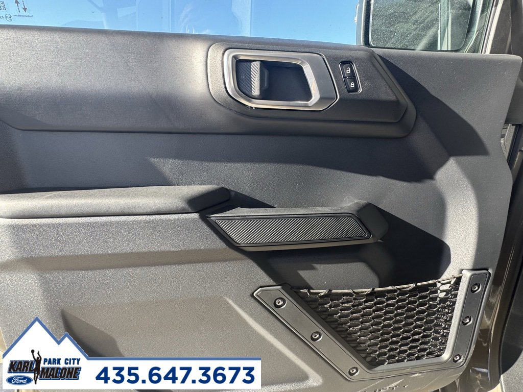 New 2025 Ford Bronco Badlands image 9