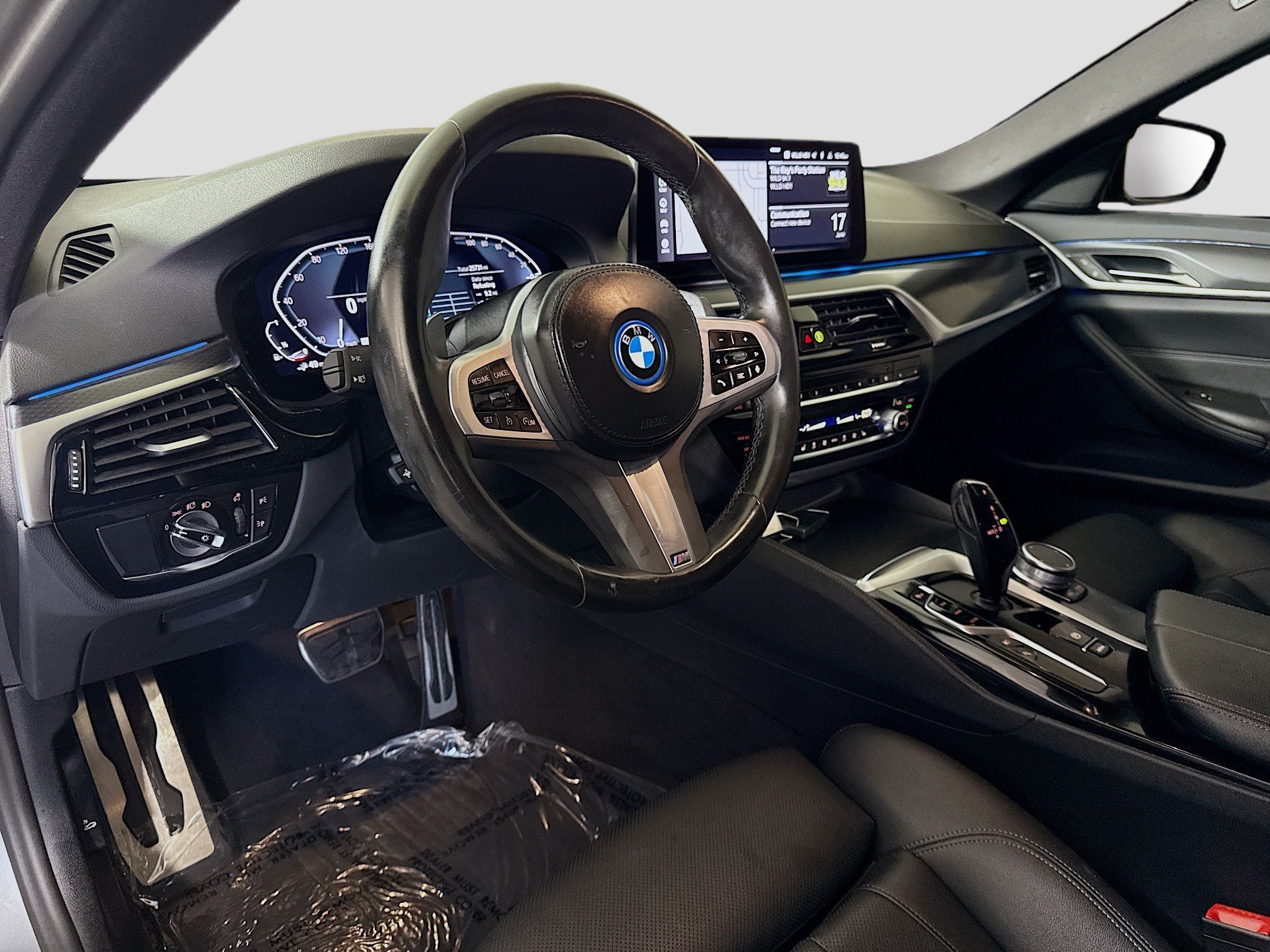 Used 2023 BMW 530e w/ M Sport Package RWD image 23
