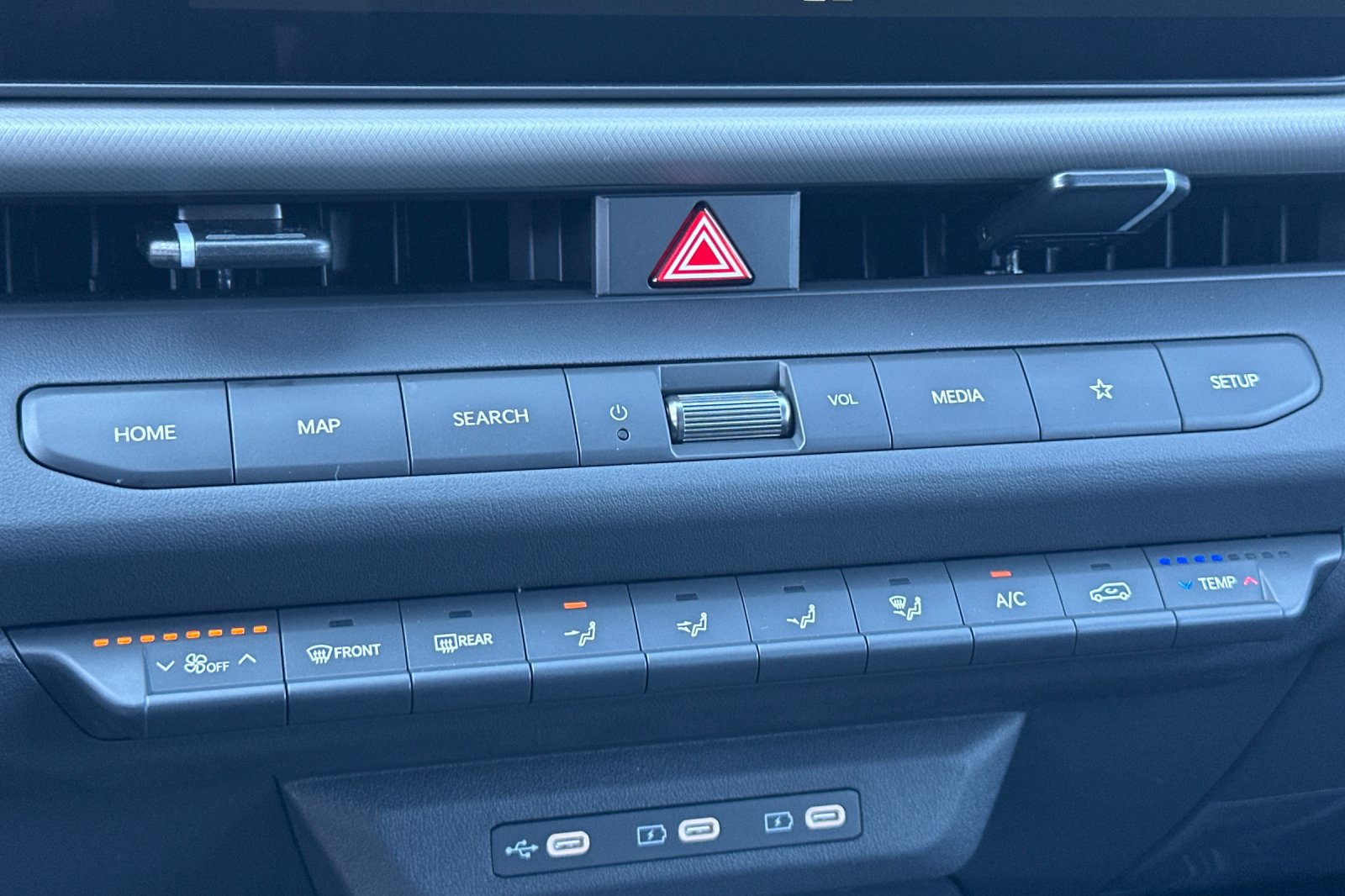 New 2027 Kia Seltos LX FWD image 19