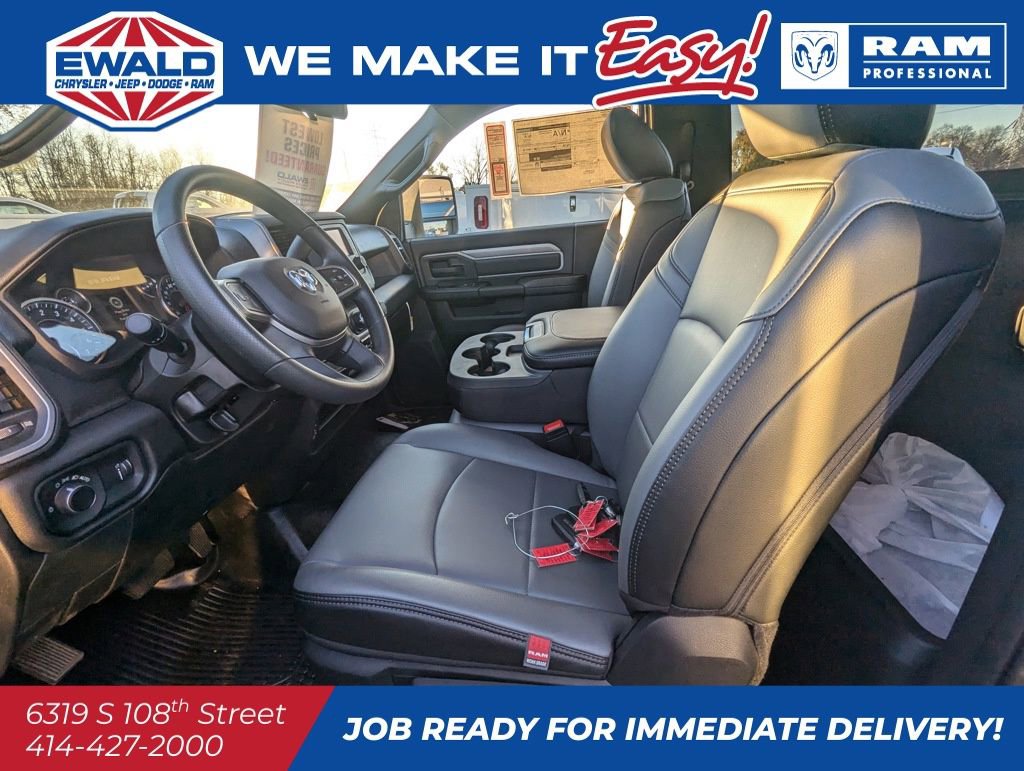 New 2024 RAM 3500 Tradesman image 9