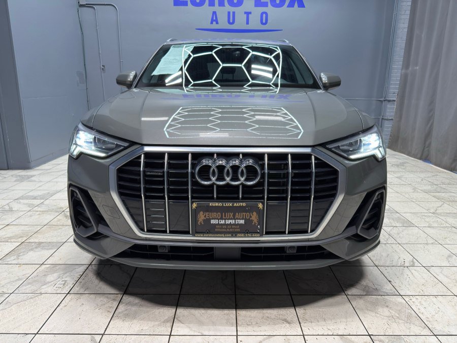 Used 2023 Audi Q3 2.0T Premium w/ Convenience Package AWD/4WD image 2