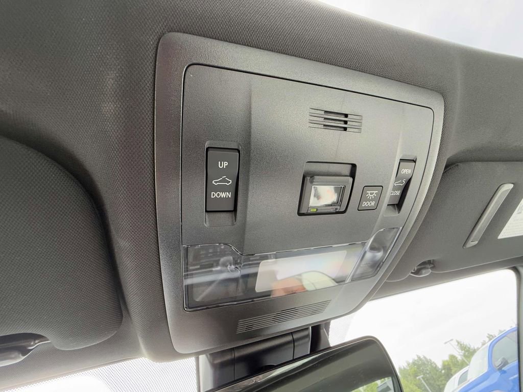 Used 2025 Lexus IS 350 F Sport image 28