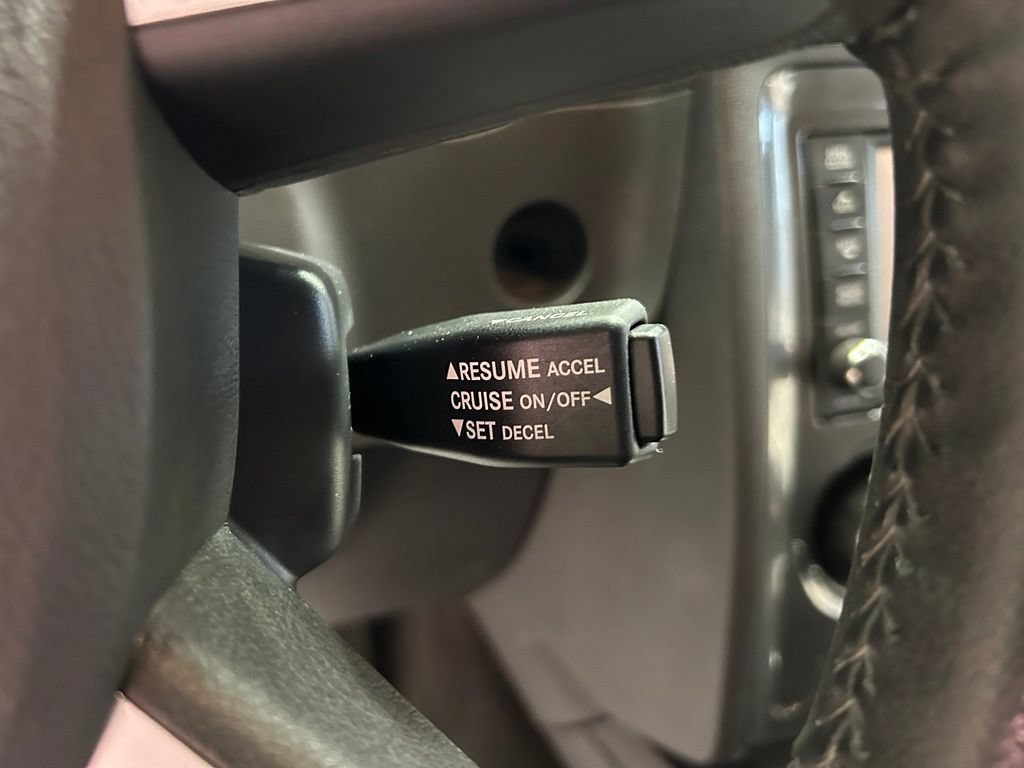 Used 2009 Dodge Challenger SRT8 RWD image 13