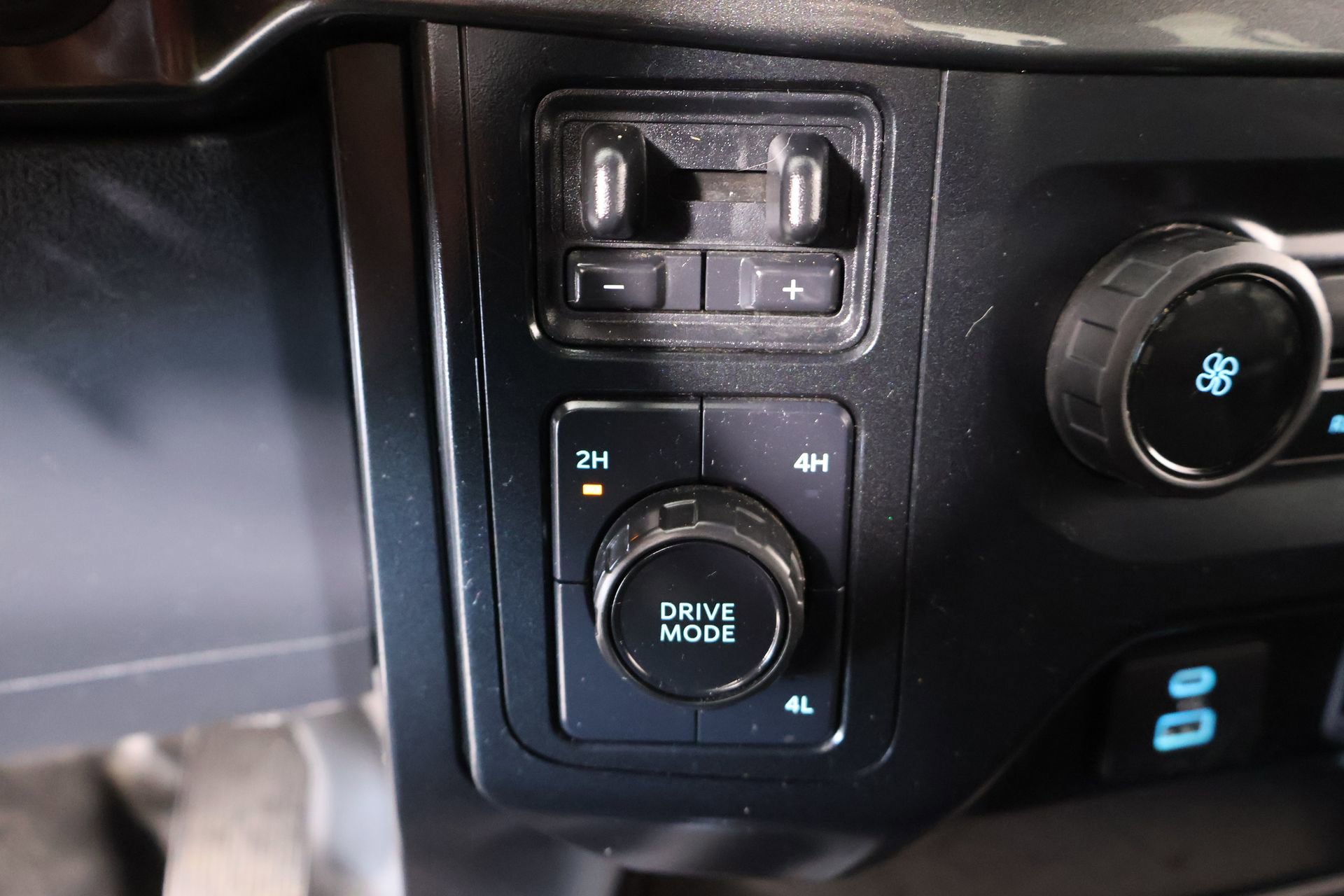 Used 2023 Ford F150 XL w/ STX Appearance Package AWD/4WD image 8